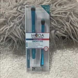 Moda Vibrant Blue Smoky Eye Brush Duo